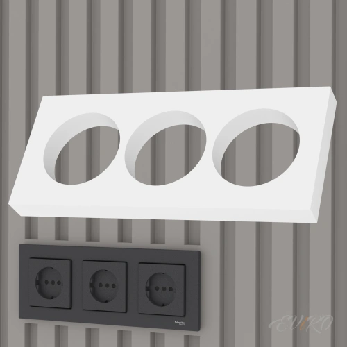 Подрозетник 3-секционный